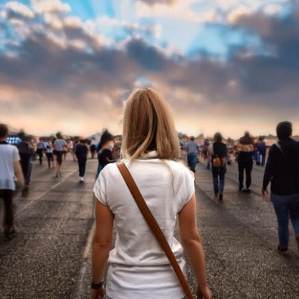 25-0057_gerader_ruecken