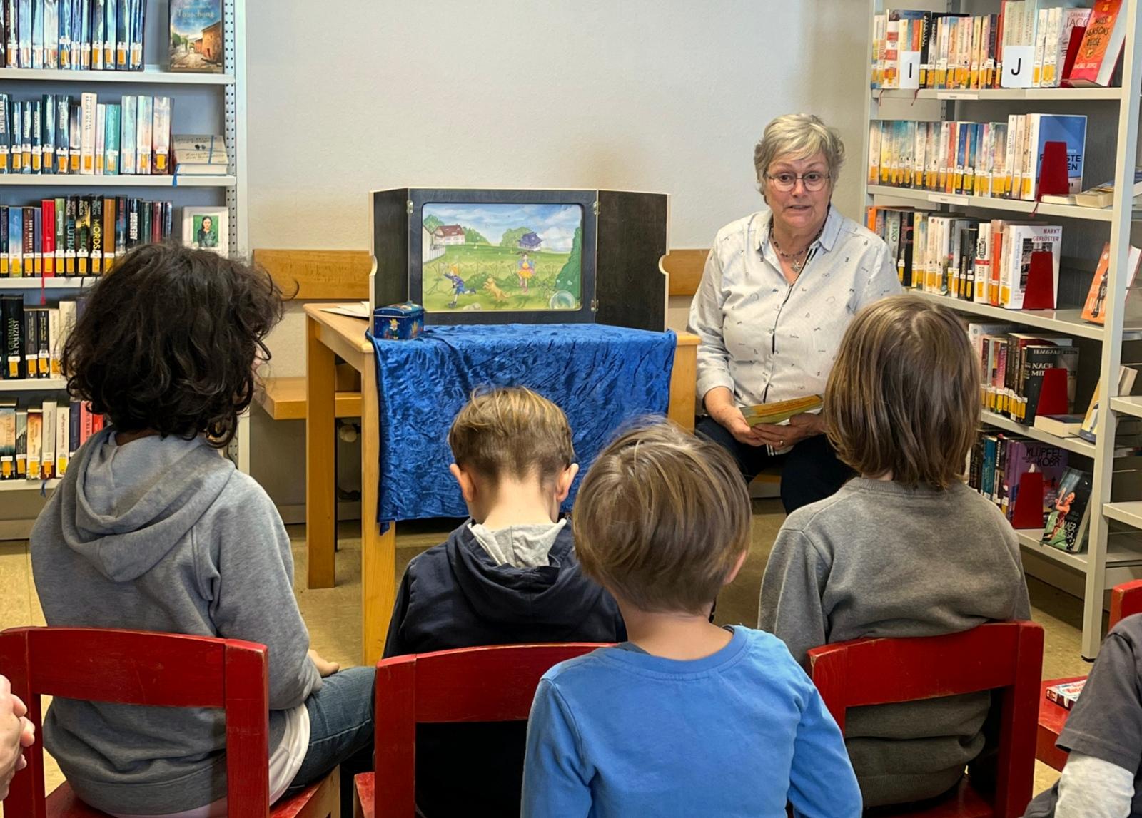 Kamishibai Margret engagiert